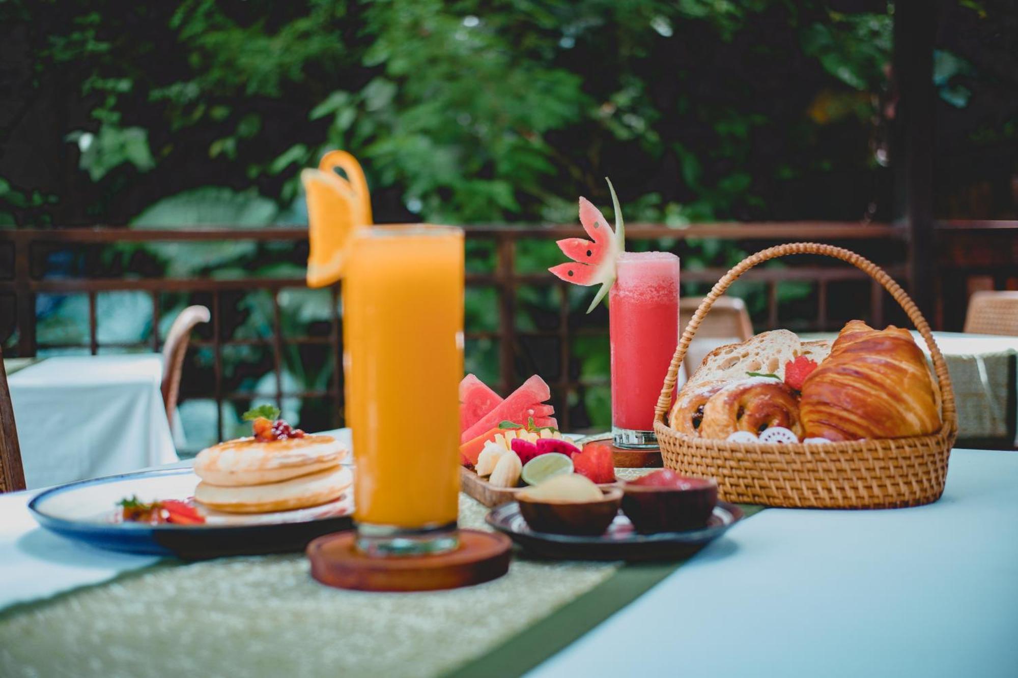 The Sebali Resort Ubud  Bagian luar foto A breakfast table